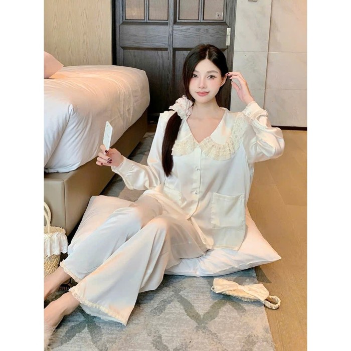 Bộ Lụa Kem Cổ Sen Tiểu Thư Dài Tay Cao Cấp Sooya - Sang Trọng, Mềm Mại