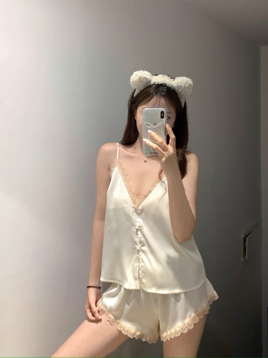 Bộ Ngủ Lụa Satin 2 Dây Sooya Thiết Kế Nhẹ Nhàng Phối Ren Gợi Cảm Tinh Tế Mềm Mịn Thoải Mái