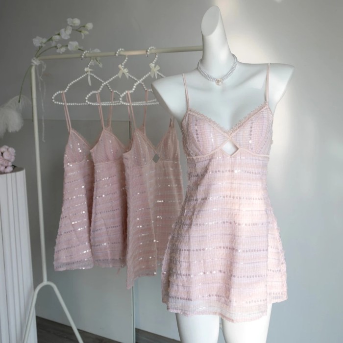 Sooya váy ngủ 2 dây đính kim tuyến lấp lánh dáng ngắn