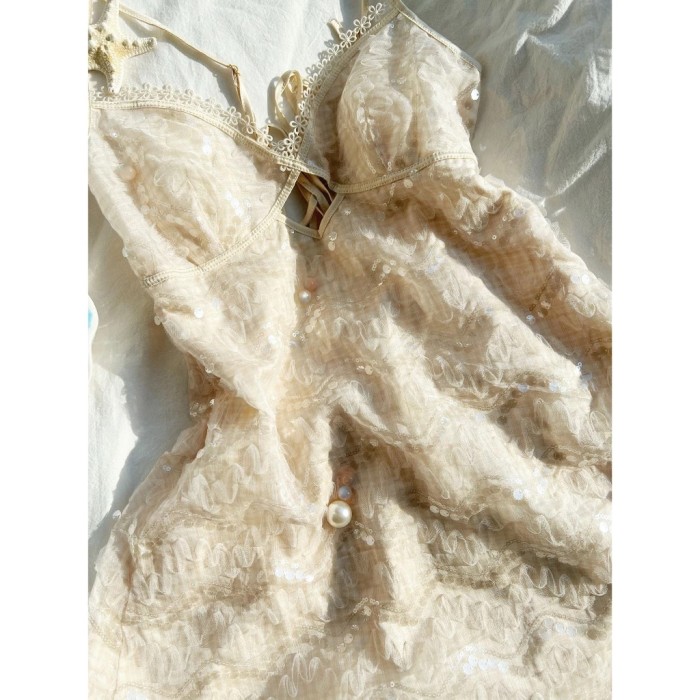 Sooya váy ngủ 2 dây đính kim tuyến lấp lánh dáng ngắn