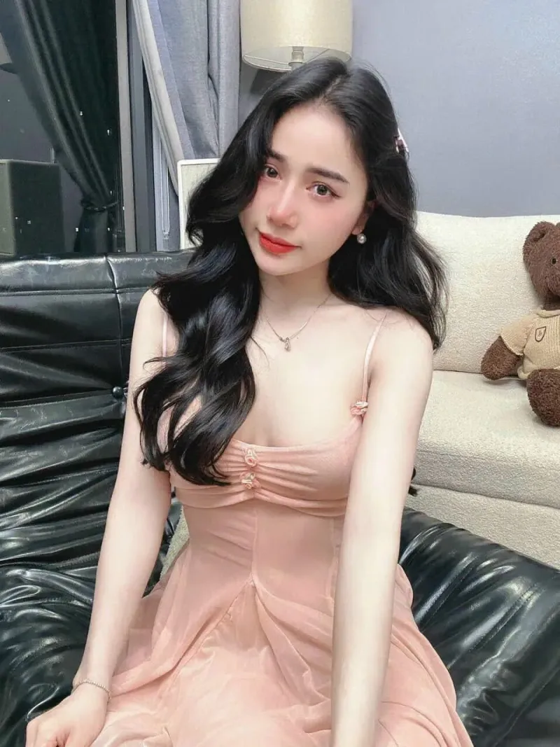 Váy ngủ lưới 2 dây xoắn ngực đính hoa – ảnh 4