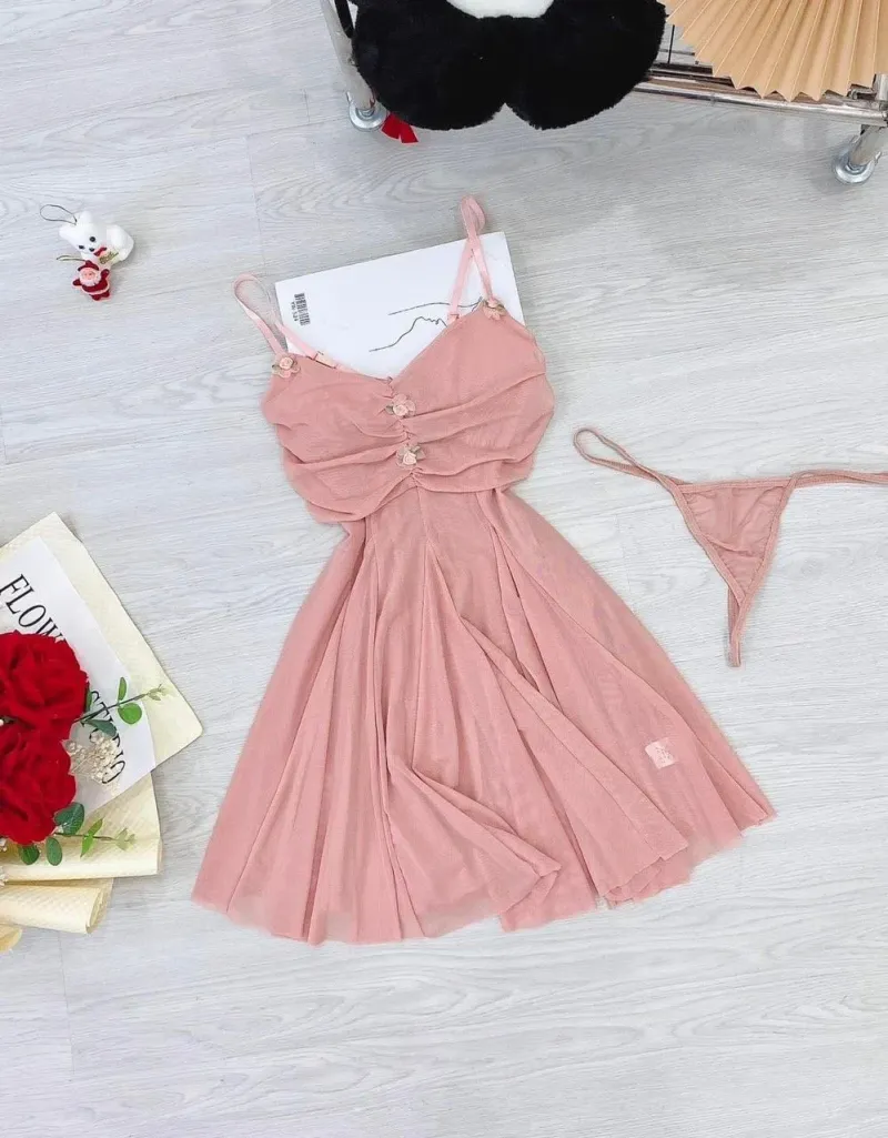 Váy ngủ lưới 2 dây xoắn ngực đính hoa