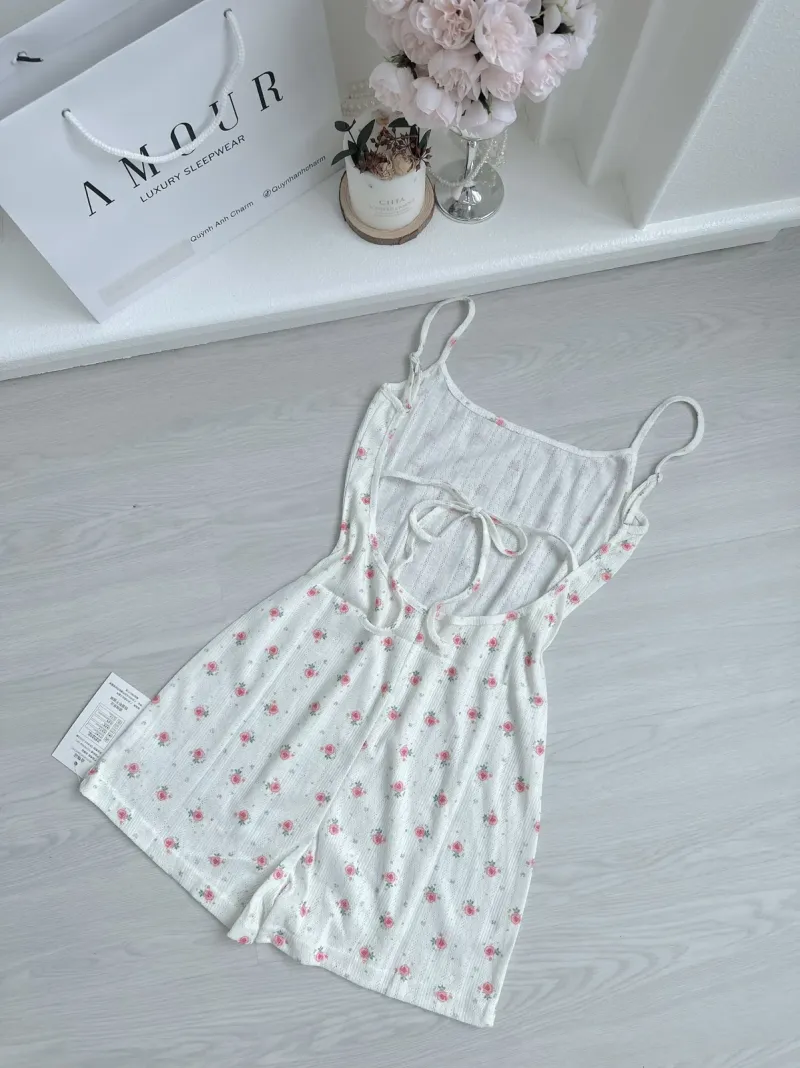 Jumpsuit ngủ 2 dây hoa nhí hở lưng