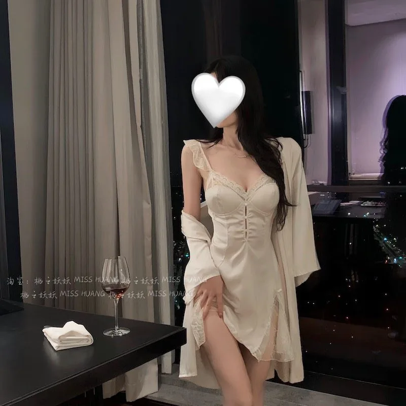 Set váy ngủ lụa ren vai bèo kèm áo choàng – ảnh 13