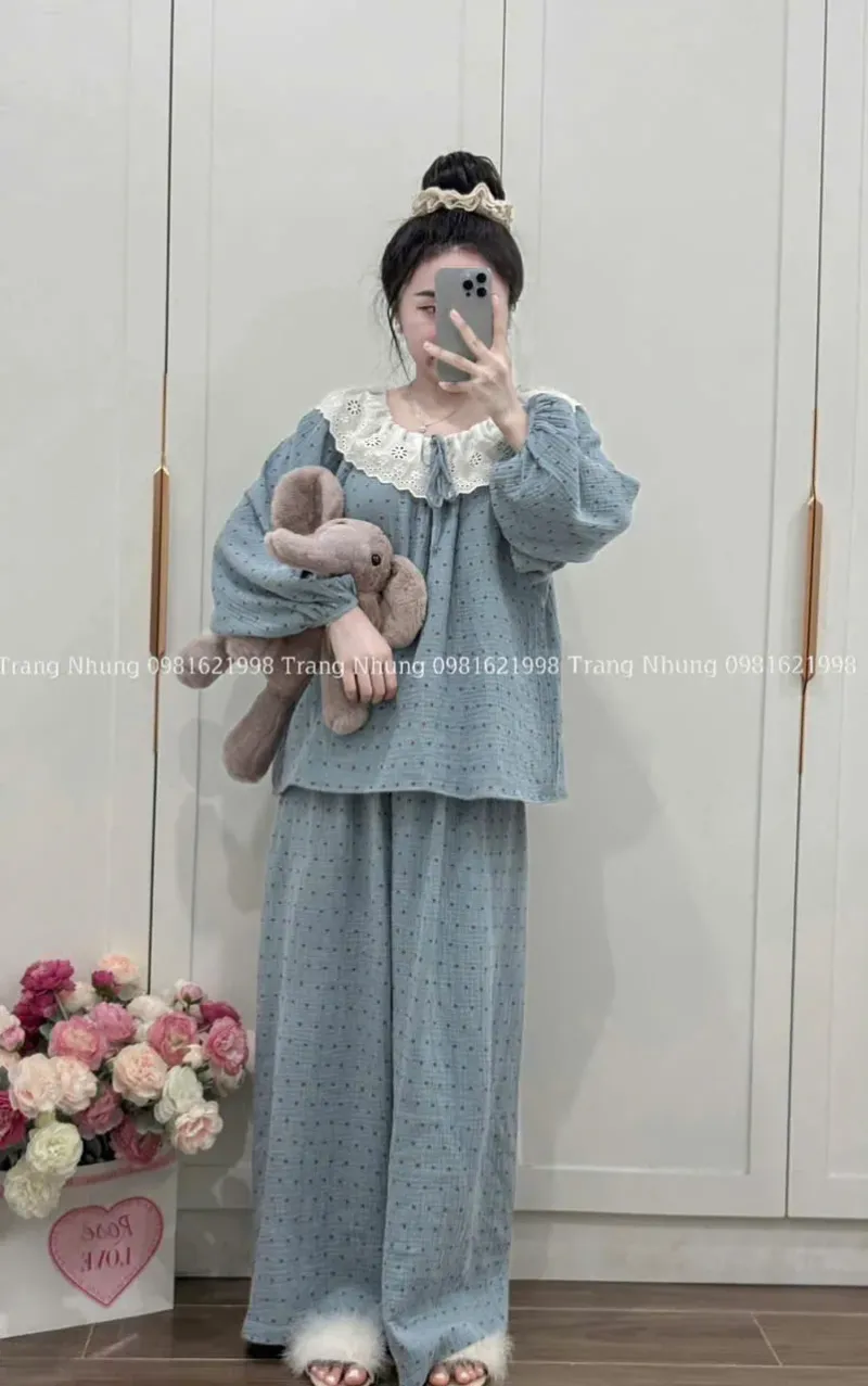 Bộ pijama nhung tăm cổ ren bèo