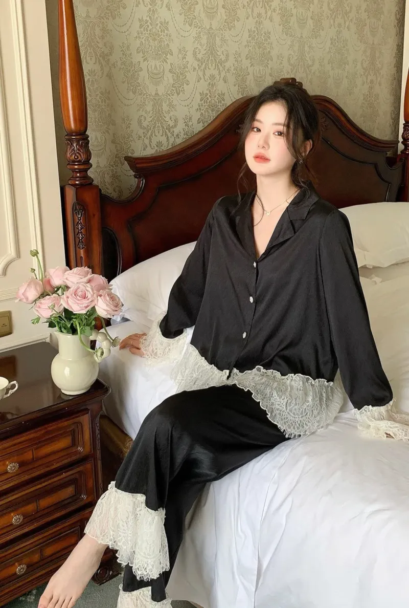 Bộ pijama lụa dài tay phối ren bèo – ảnh 9