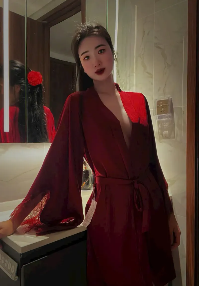 Áo choàng ngủ lụa satin tay phối ren – ảnh 4