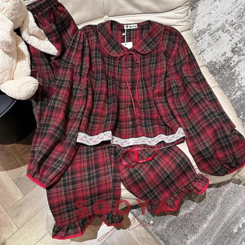 Bộ pijama dạ caro cổ sen thắt nơ viền ren – ảnh 5