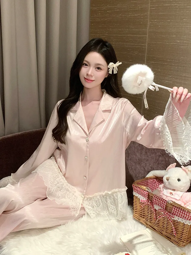 Bộ pijama lụa dài tay phối ren bèo – ảnh 6