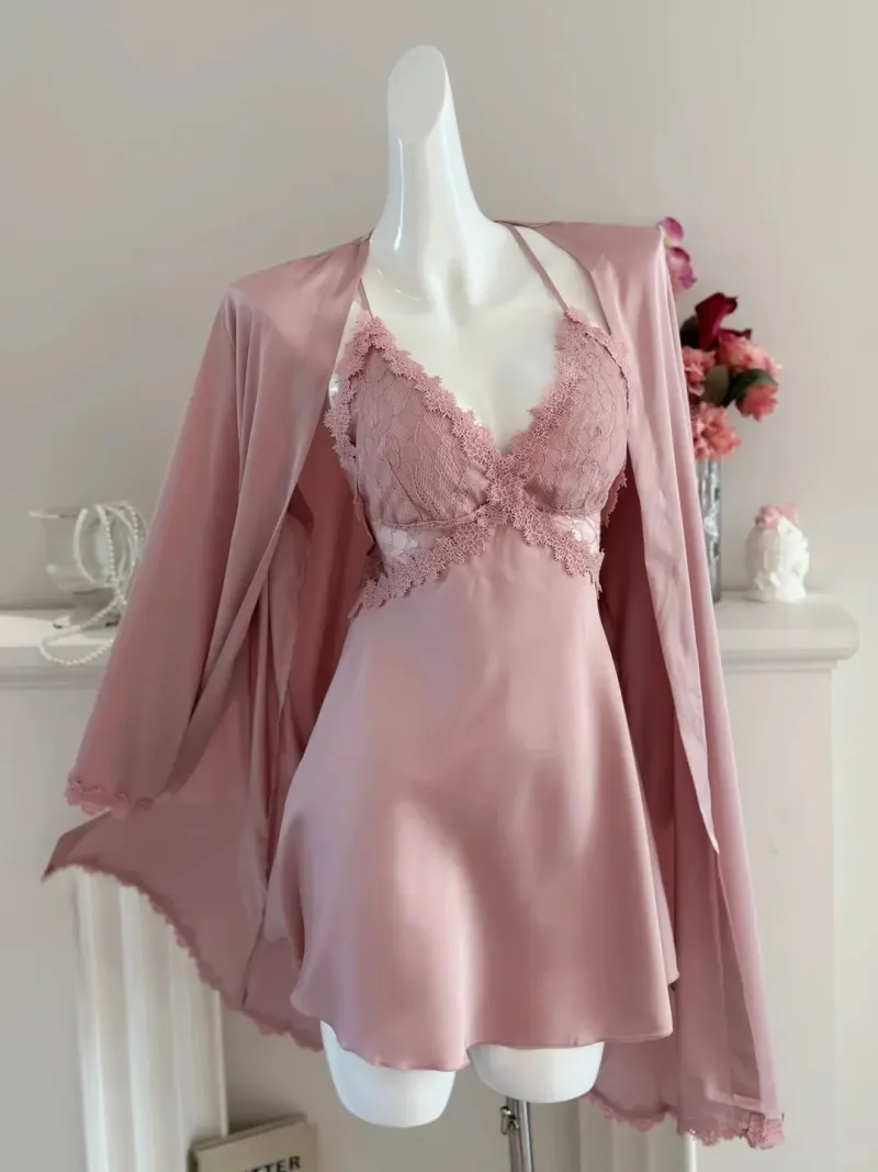 Set váy ngủ lụa ren ngực hở lưng kèm áo choàng – ảnh 15