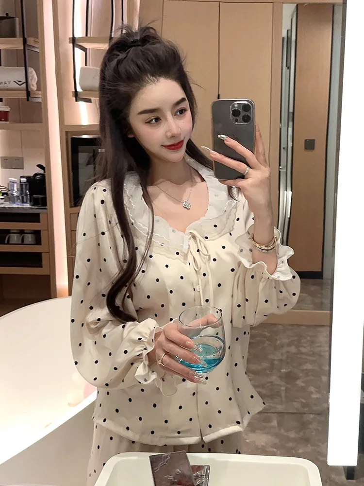 Bộ pijama cổ sen chấm bi dài tay – ảnh 2