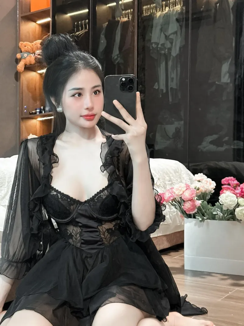 Set váy ngủ voan ren kèm áo choàng tay bồng – ảnh 4