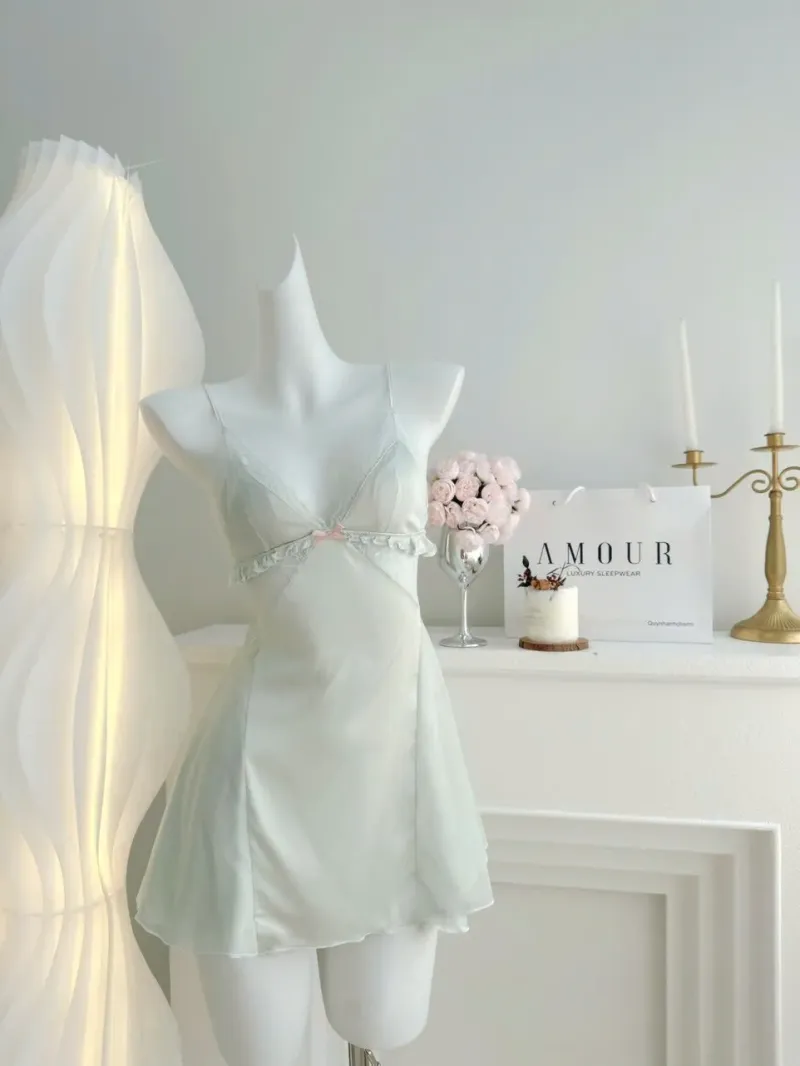 Set váy ngủ lụa cúp ngực ren nơ kèm áo choàng mỏng