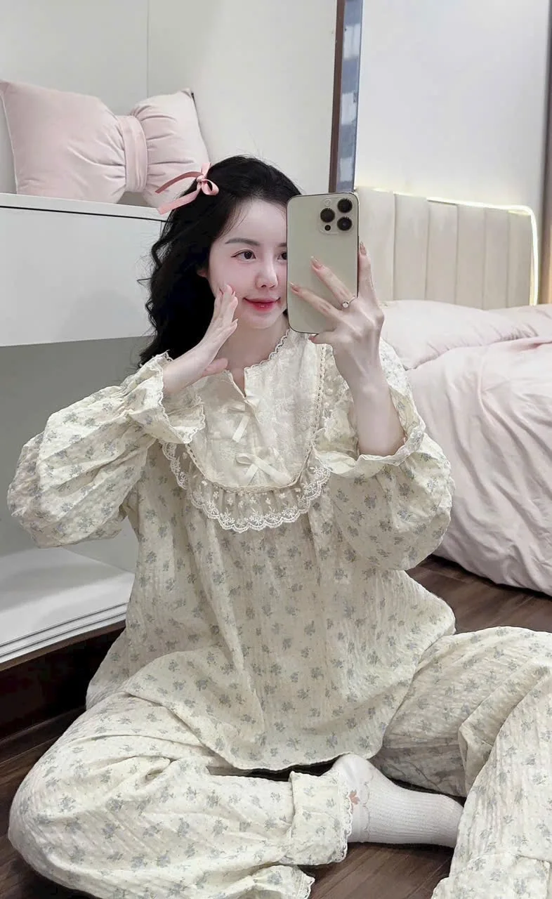 Bộ pijama xô hoa nhí cổ bèo ren