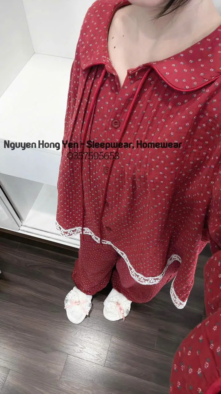 Bộ pijama cổ sen chấm bi viền ren – ảnh 2