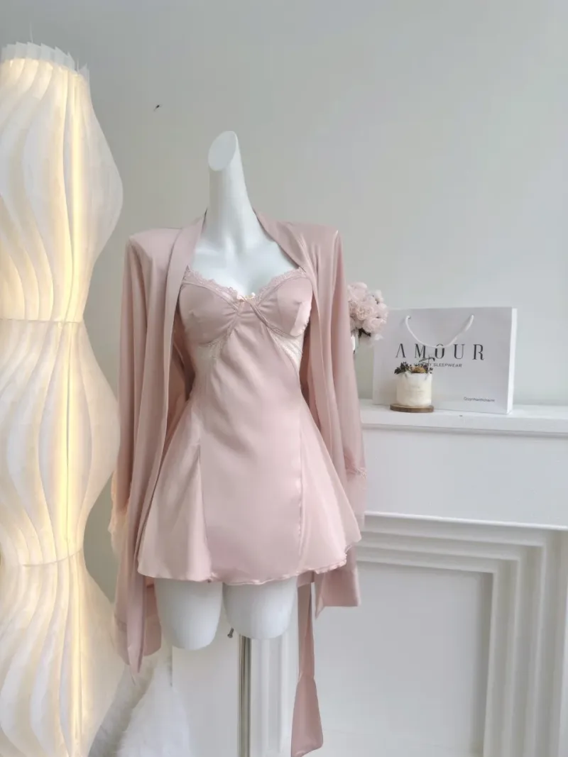 Set váy ngủ lụa 2 dây kèm áo choàng phối ren