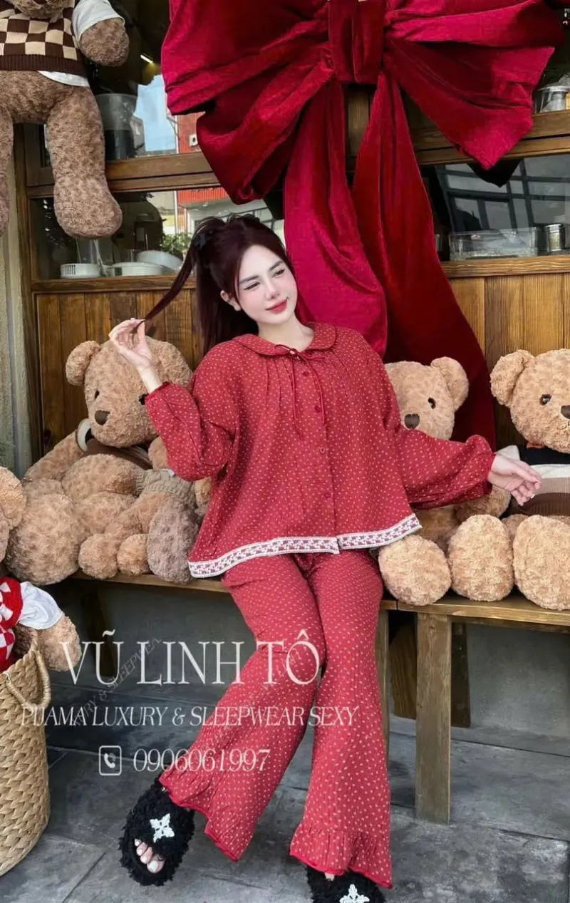Bộ pijama cổ sen chấm bi viền ren – ảnh 4