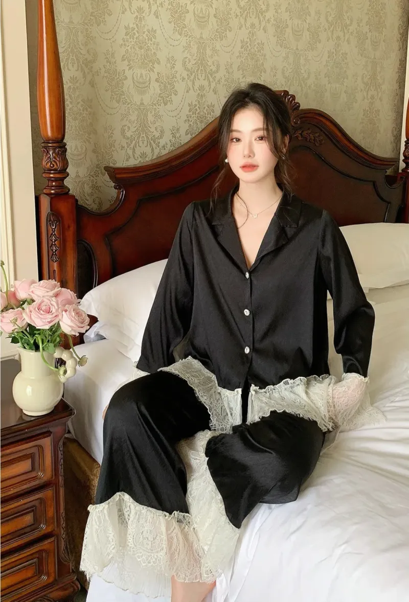 Bộ pijama lụa dài tay phối ren bèo – ảnh 5
